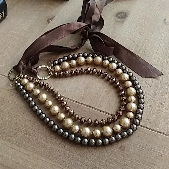 NWOT Stunning Chocolate Multi Strands Beaded Necklace - Picture 10 of 17